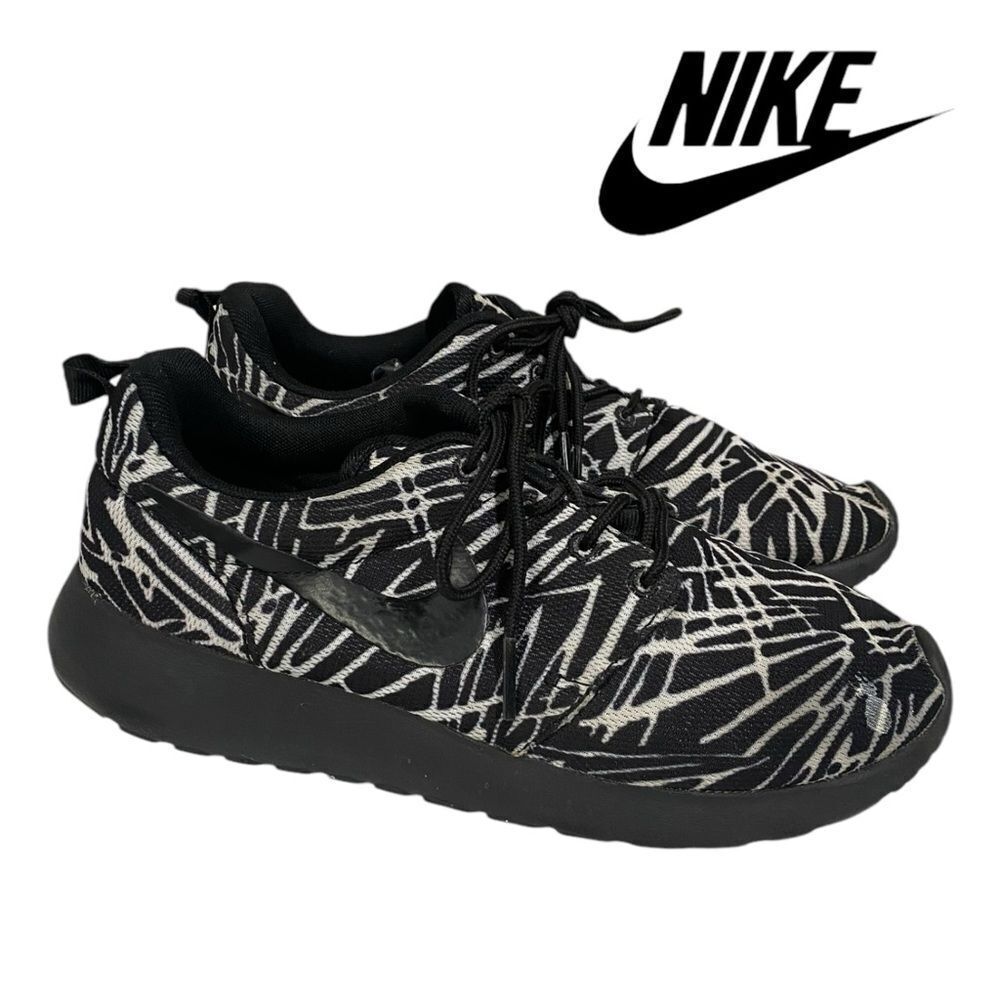 Nike Women’s Roshe One Zebra Print Black White Sneakers 599432-009 Sz 6